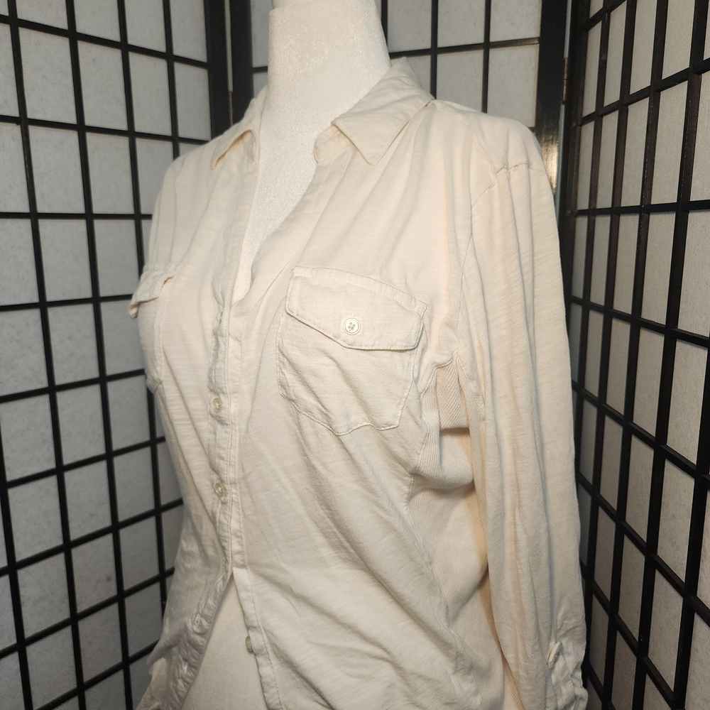 Daisy Fuentes Off-White Casual Top